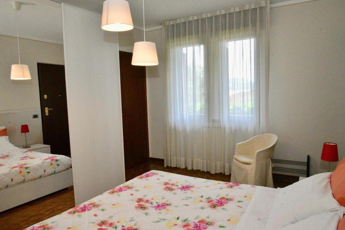 Villa Casa Pachia à Salò Extérieur photo